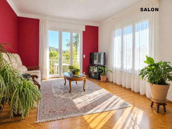 Villa 4 faces de 174m2 - 4 chambres avec garage et jardin