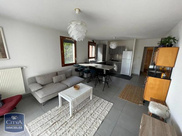 Appartement à louer 3 pièces 77.78m²