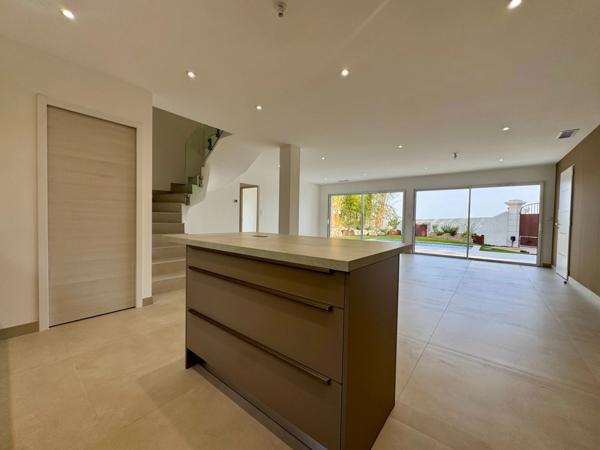Maison à vendre 6 pièces ALES (30)