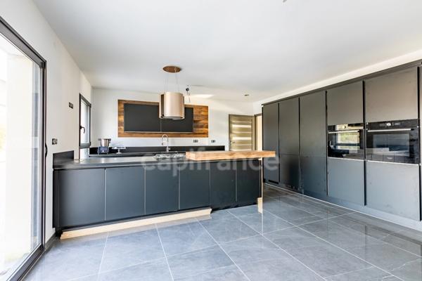 Maison à vendre 12 pièces SOISSONS (02)