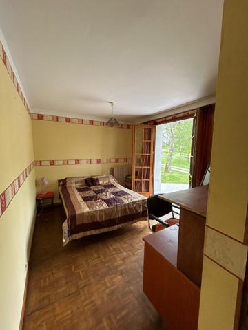 Maison 160m2, dépendances, 1,58ha