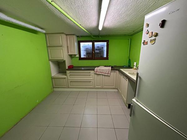 Maison 160m2, dépendances, 1,58ha