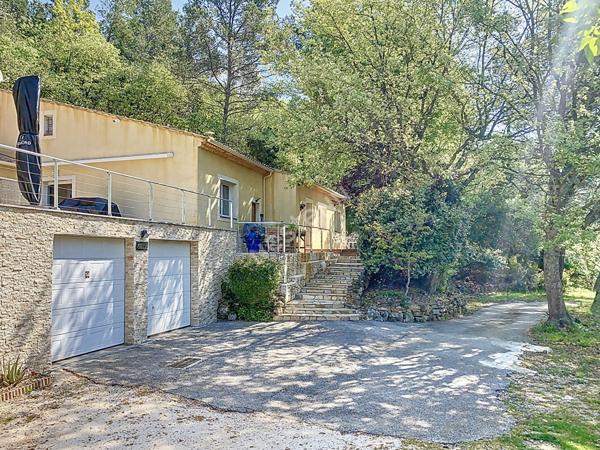 BELLE PROPRIETE FAMILIALE ... Evenos Le Broussan