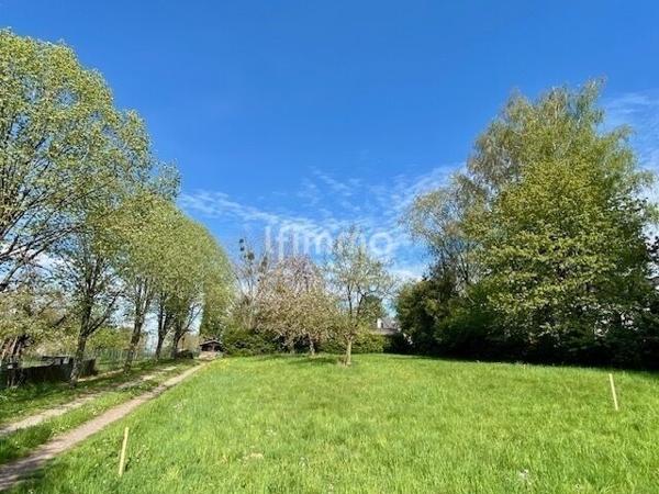 Terrain 675m²