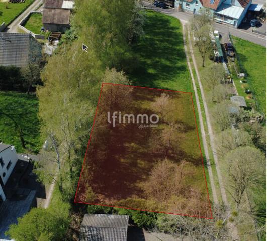 Terrain 675m²