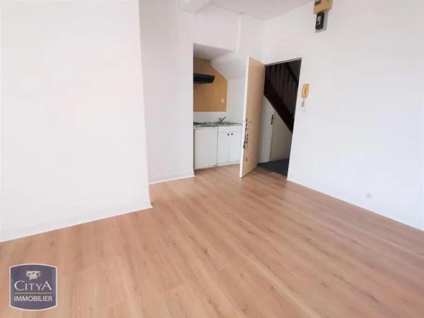 Appartement à louer 1 pièce 30.75m² Laon (02000)