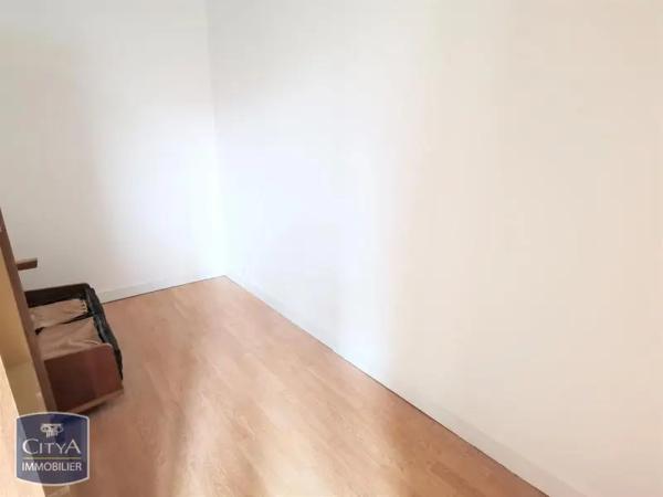 Appartement à louer 1 pièce 30.75m² Laon (02000)