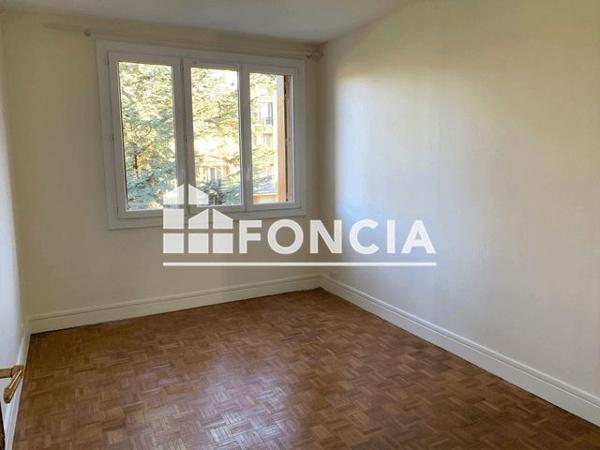 Location Appartement 4 pièces 91.5 m² - 26 RUE DE TOURVILLE Saint Germain En Laye 78100