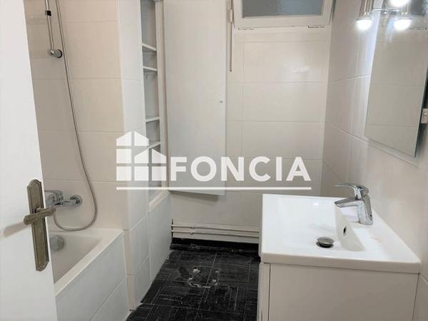 Location Appartement 4 pièces 91.5 m² - 26 RUE DE TOURVILLE Saint Germain En Laye 78100