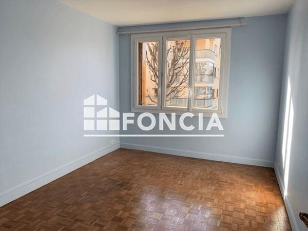 Location Appartement 4 pièces 91.5 m² - 26 RUE DE TOURVILLE Saint Germain En Laye 78100