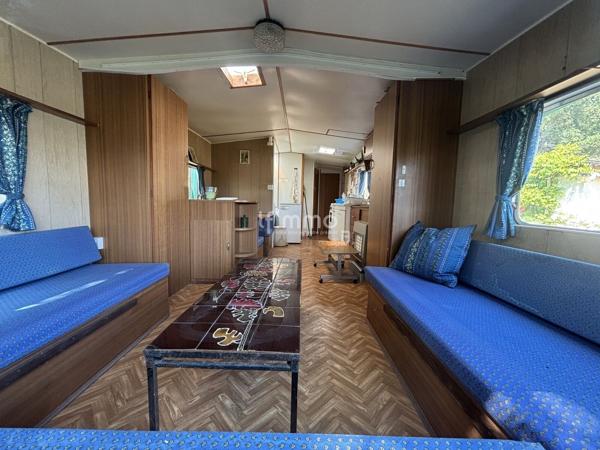 Mobilhome à rénover sur terrain de 210 m2 environ