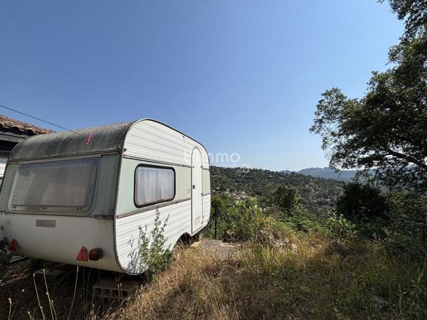 Mobilhome à rénover sur terrain de 210 m2 environ