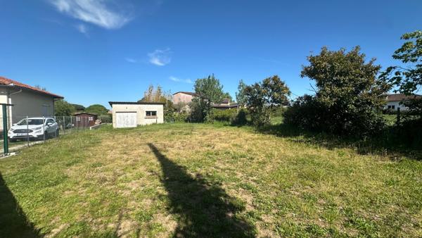 A VENDRE - PLAISANCE DU TOUCH - Terrain de 590 m² (proche commerce)
