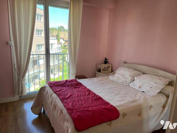 MEXIMIEUX - Appartement T4 en centre-ville