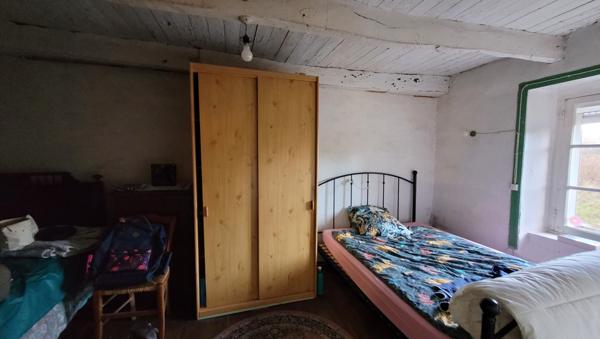 À Vendre – Maison en Pierre dans le Bourg de Lanfains, Proche de Quintin (22)