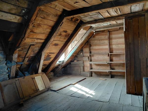 Maison à vendre 10 pièces MONTSALVY (15)