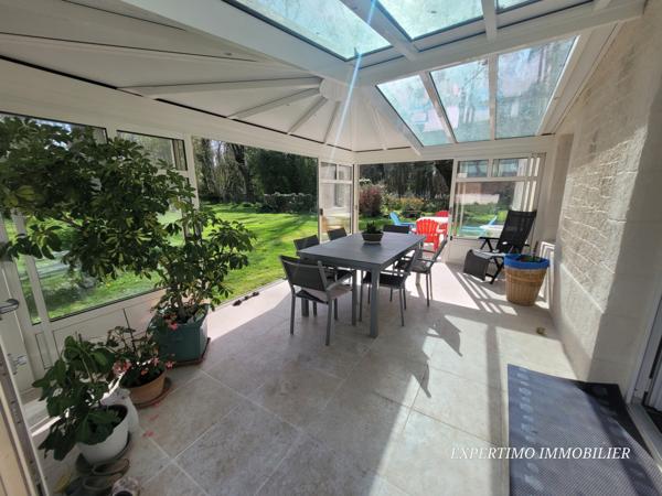 Mirambeau (17150) MAISON CHARENTAISE DE 255 m² AVEC PISCINE