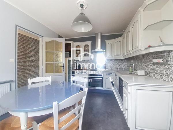 Maison Evron 3 pièce(s) 80 m2