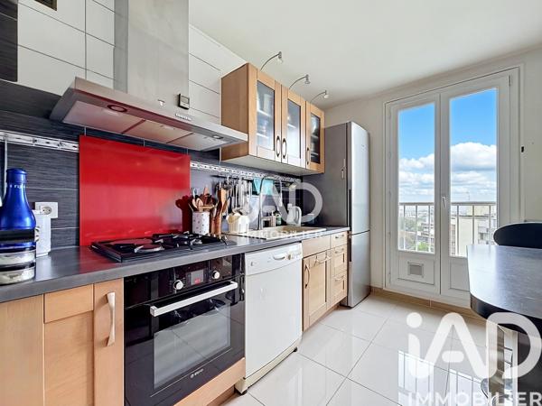 Appartement à vendre 3 pièces 62,73 m² Saint-Cyr-l'École