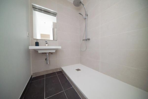 CLERMONT-FERRAND – AVENUE D’ITALIE – APPARTEMENT T3 DE 63 M² – 2 CHAMBRES – LUMINEUX