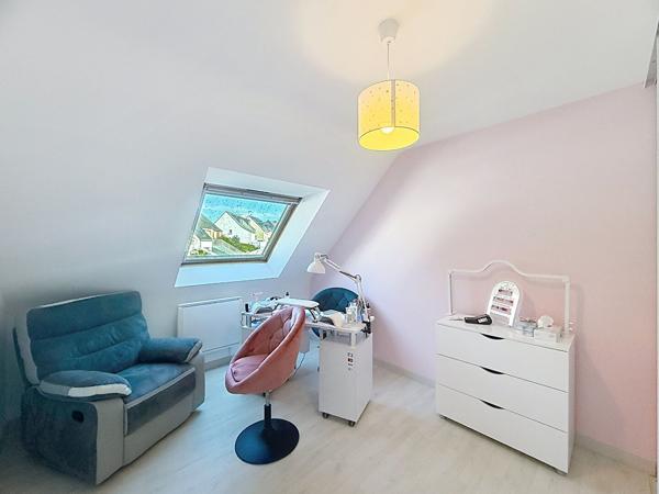 Lorient,  Belle maison familiale avec piscine et grand jardin plein sud