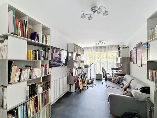 Lorient,  Belle maison familiale avec piscine et grand jardin plein sud