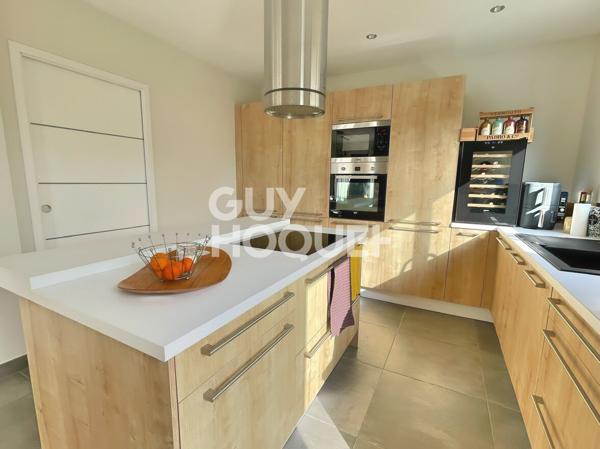 CANOHES, Maison 3 faces, 92 m2, 3 chambres, garage, piscine.