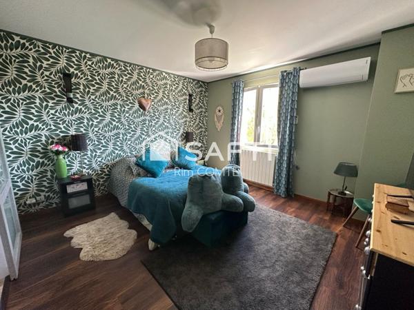 Maison de qualité avec des caractéristiques remarquables!