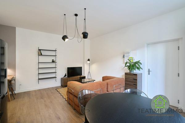 Immeuble de rapport entièrement rénové – 480 m² – 5 logements meublés et entrepôt loué – Rentabilité brute de 9 %
