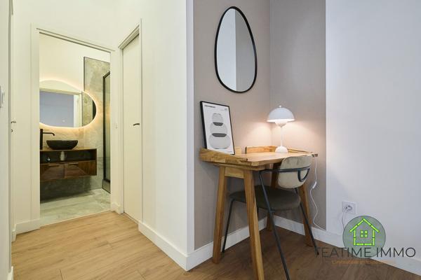Immeuble de rapport entièrement rénové – 480 m² – 5 logements meublés et entrepôt loué – Rentabilité brute de 9 %
