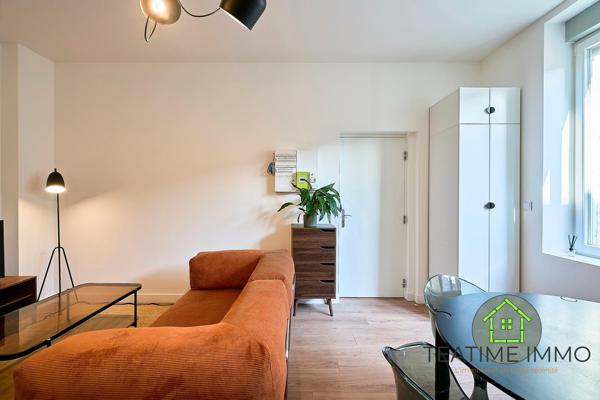 Immeuble de rapport entièrement rénové – 480 m² – 5 logements meublés et entrepôt loué – Rentabilité brute de 9 %