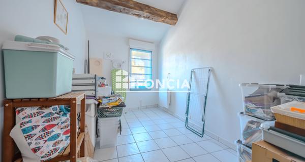 À vendre Appartement 4 pièces 77.59 m² - Courthézon 84350