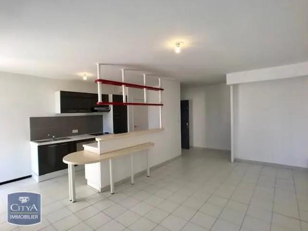 Appartement à louer 4 pièces 79.76m²