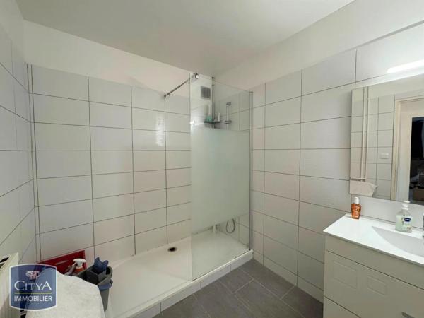 Appartement à louer 4 pièces 79.76m²