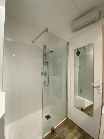 Studio rénové, avec parking, en centre ville et proche mer Le Grau-du-Roi (30240)