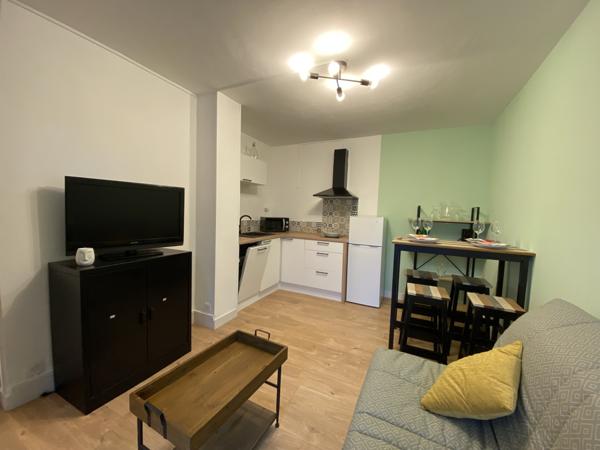 Studio rénové, avec parking, en centre ville et proche mer Le Grau-du-Roi (30240)