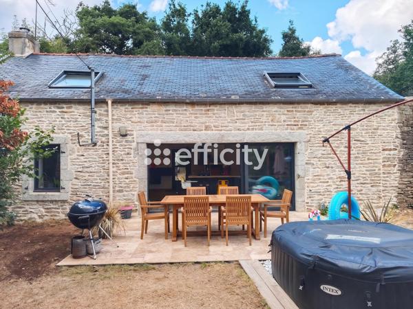 Maison
         4 pièces
        - 82 m² 280 000 € *