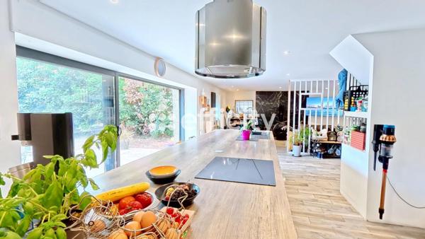 Maison
         4 pièces
        - 82 m² 280 000 € *