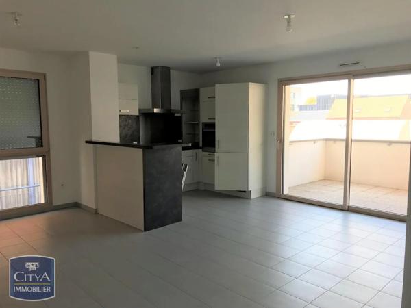 Appartement à louer 4 pièces 75.71m²