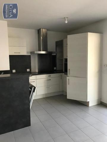 Appartement à louer 4 pièces 75.71m²
