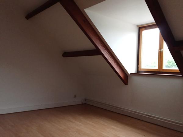 Appartement de 2 pièces 32,82 m2 situé à Compiègne ( proche hôpital de Compiègne)