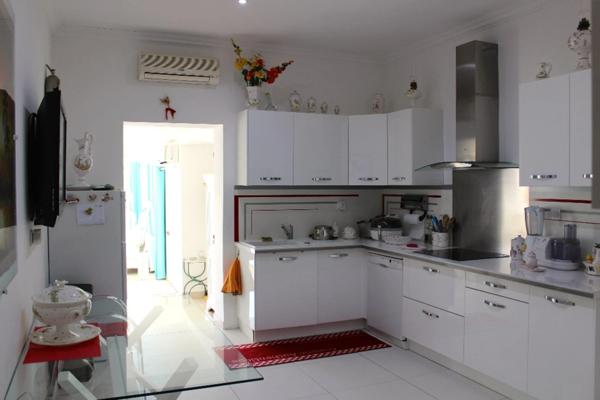 Dpt Corse (20), à vendre PRUNELLI DI FIUMORBO maison P7 de 160 m2 et 2 T3 indépendants