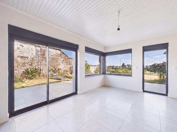 Maison
         7 pièces
        - 164 m² Exclusivité 399 000 € *