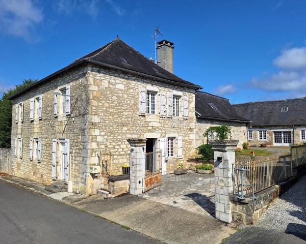 Domaine en pierres avec dépendances - JUGEALS NAZARETH (19)