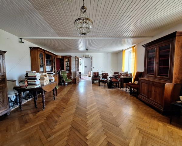 Domaine en pierres avec dépendances - JUGEALS NAZARETH (19)