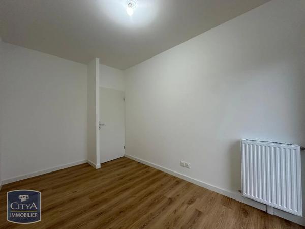 Appartement à louer 3 pièces 64.75m² Luisant (28600)