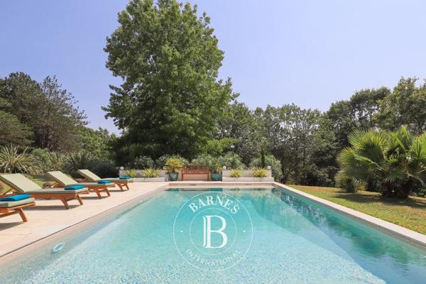 Arcangues, Maison 6 Chambres -  310 m² à vendre