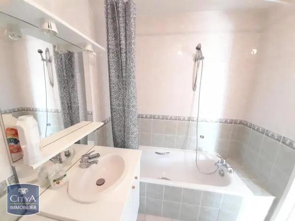 Appartement à louer 1 pièce 33.54m² Saint-Julien-en-Genevois (74160)