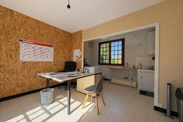 Maison avec dépendance sur 2 hectares - Vie de plain-pied et environnement naturel