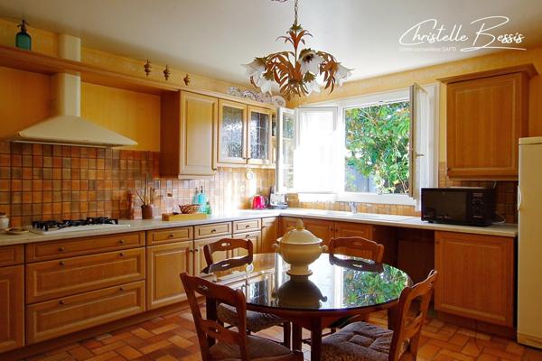 Centre-ville, maison 4/5 chambres avec jardin et garage